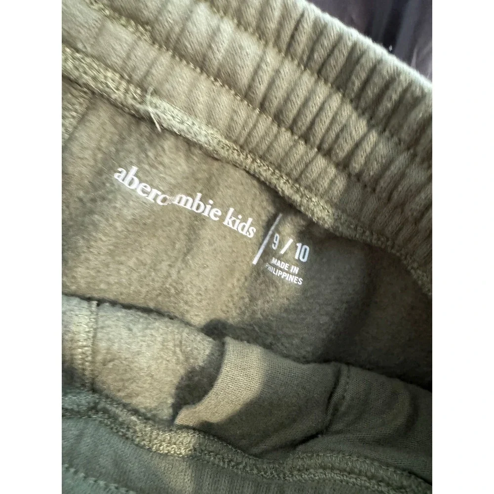 Abercrombie Kids Logo Jogger Sweatpants Boys 9/10 Olive Green Fleece Lined
